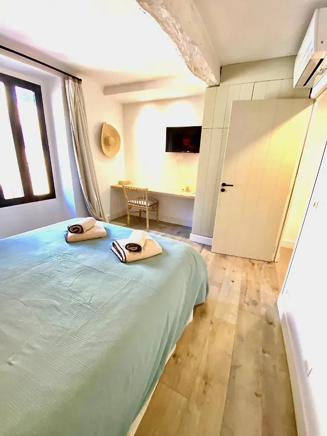 La Suite Valbonne 0*,  France